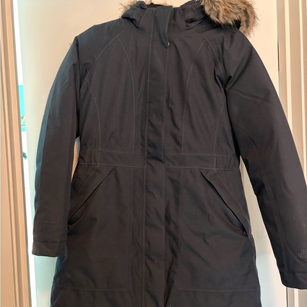 The North Face Women's Navy Blue Hooded Winter Coat with Faux-Fur Trim